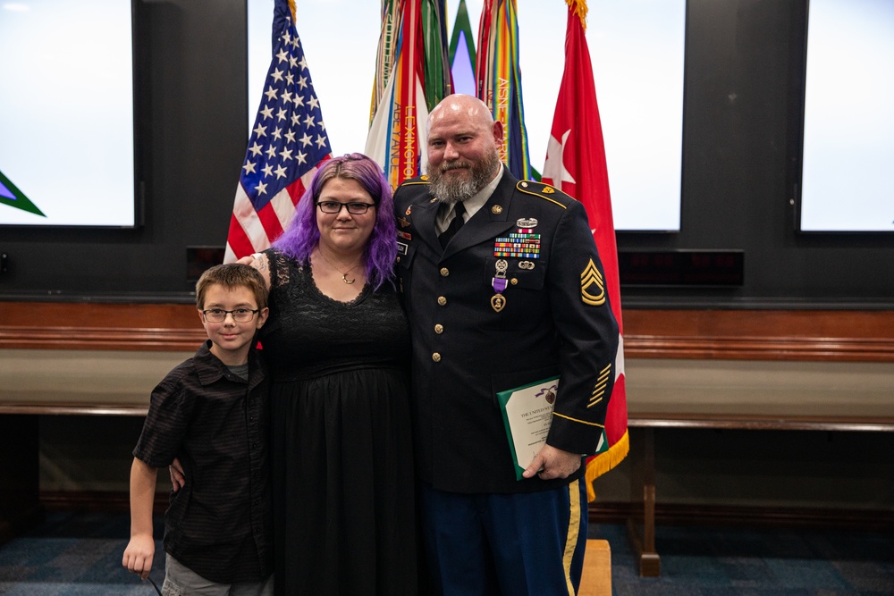 Sgt 1st Class James Welch receives Purple Heart