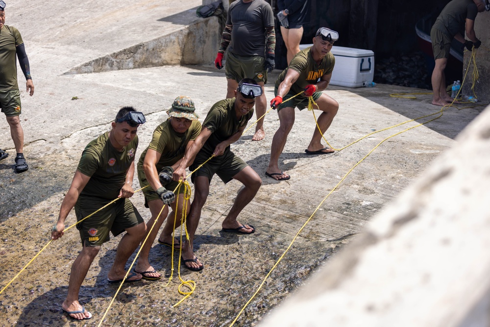 Fortifying partnerships: US Army, AFP divers clear Basco Port obstacles