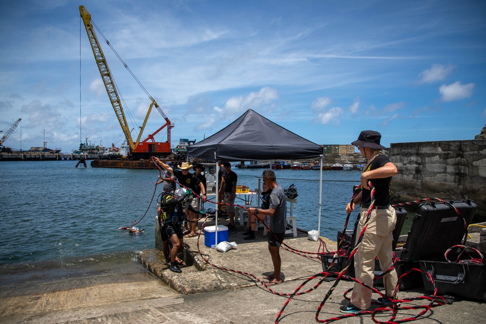 Fortifying partnerships: US Army, AFP divers clear Basco Port obstacles