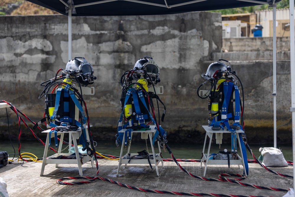 Fortifying partnerships: US Army, AFP divers clear Basco Port obstacles