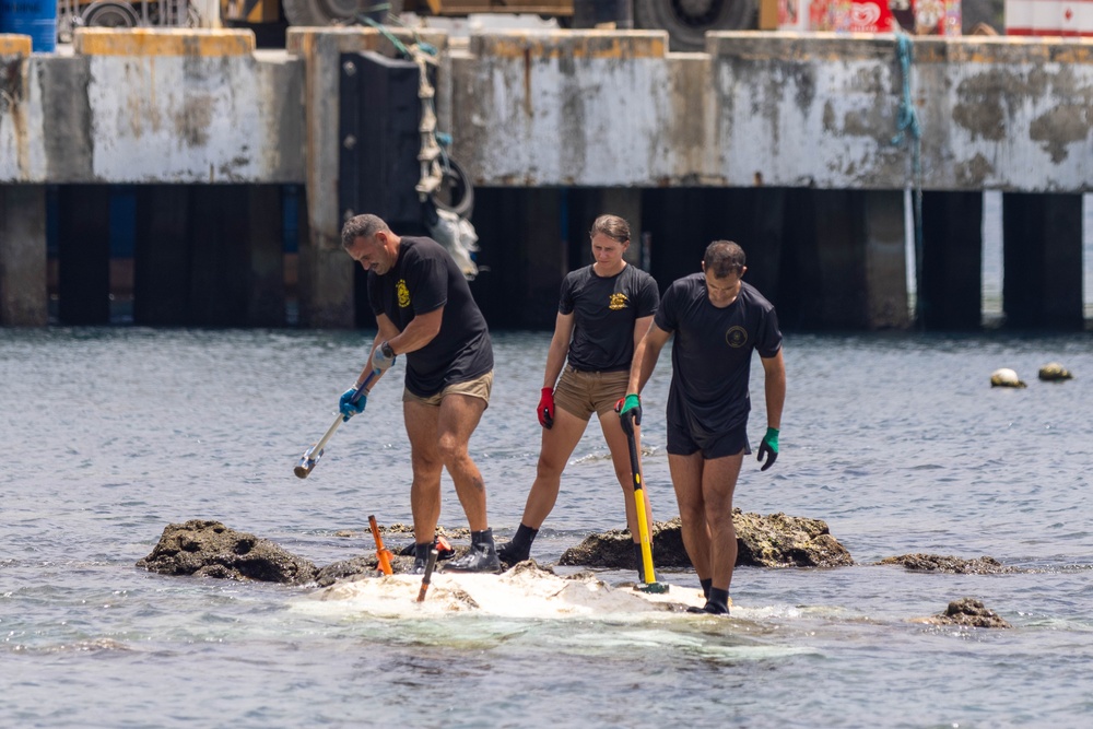 Fortifying partnerships: US Army, AFP divers clear Basco Port obstacles