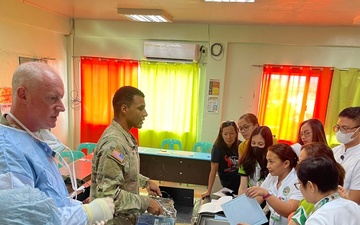 Exchanging Ideas, Building Medical Readiness in the Philippines