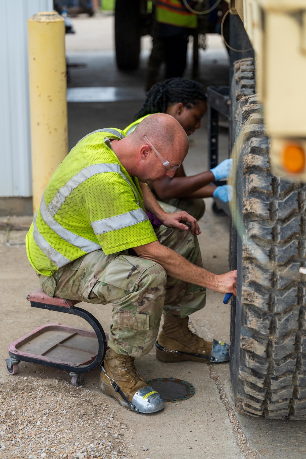 1015 Maintenance Company Receive Hand On Training from 63rd Readiness Division During Annual Training