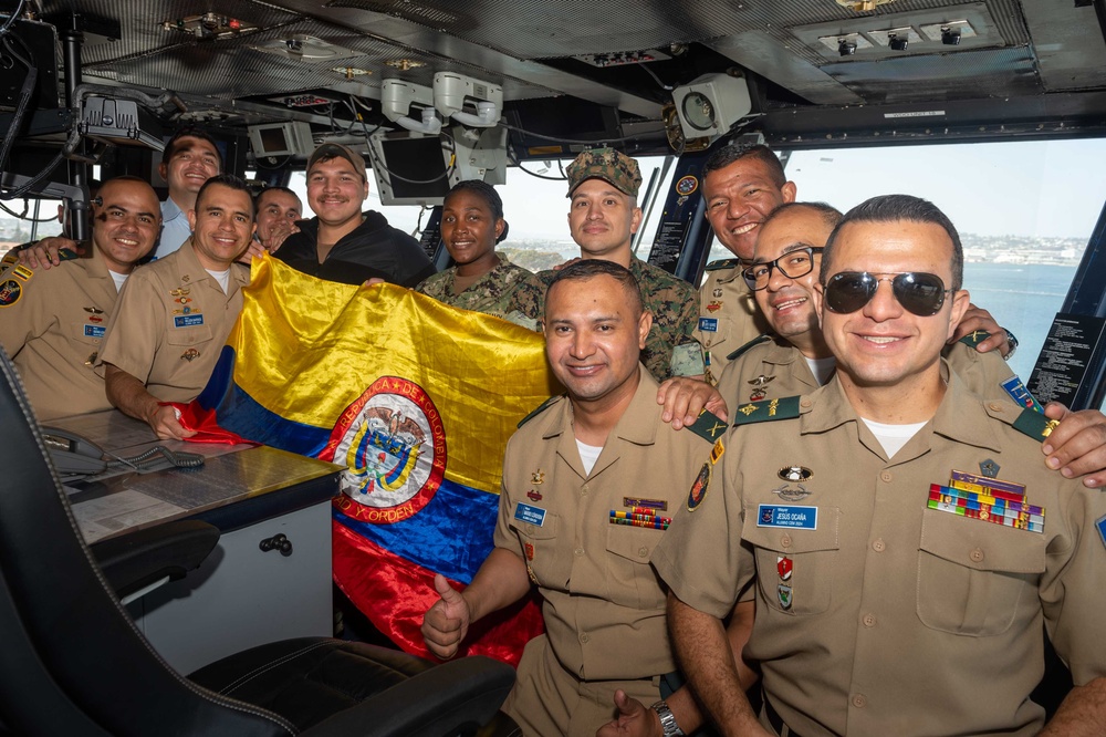 Colombian War College Tours USS Carl Vinson (CVN 70)