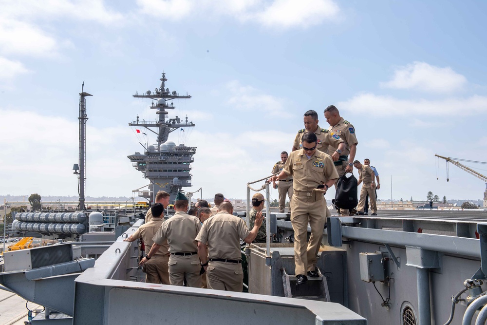 Colombian War College Tours USS Carl Vinson (CVN 70)