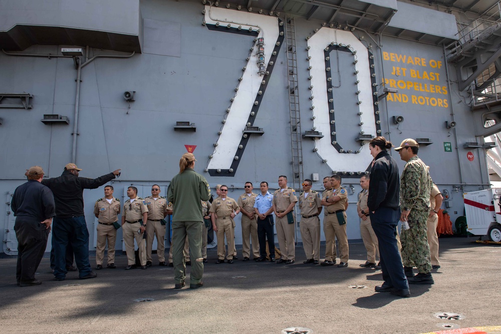 Colombian War College Tours USS Carl Vinson (CVN 70)