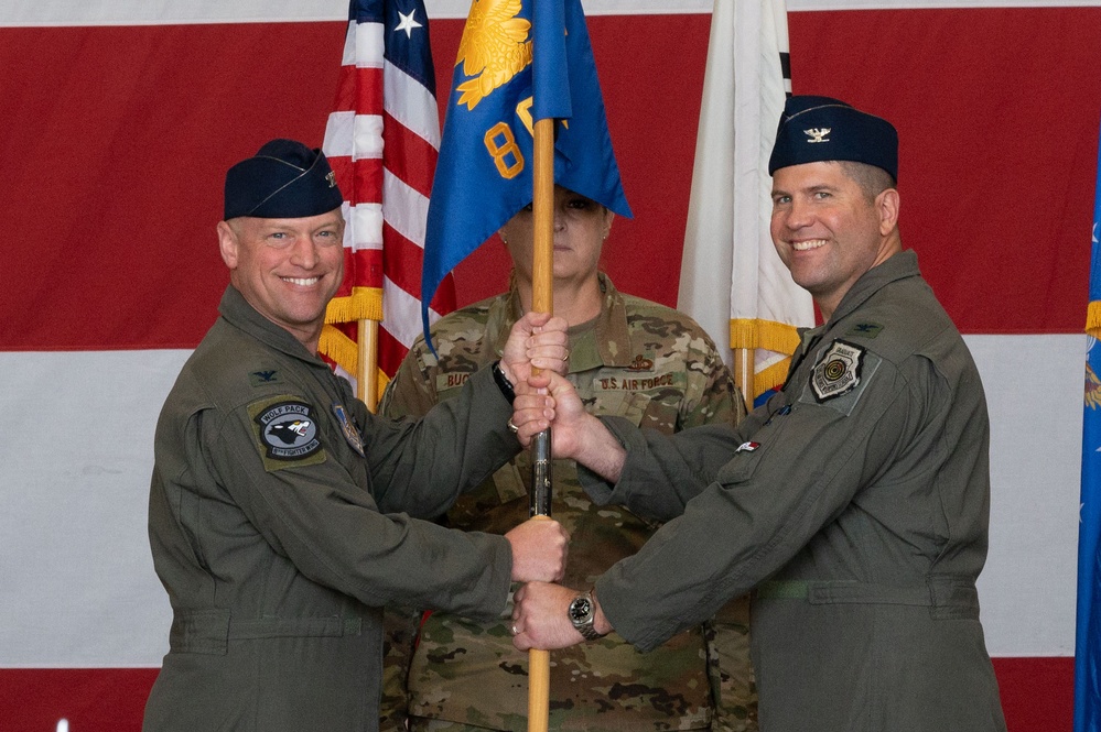 8th Operations Group changes hands