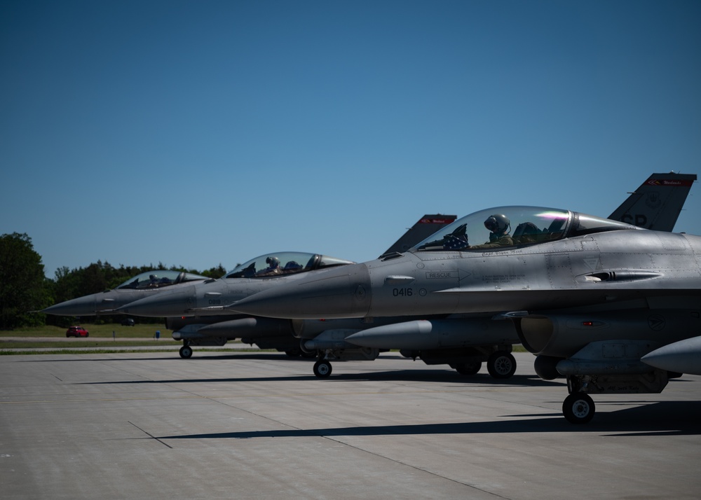 F-16 Hot Pit Refueling at Astral Knight 24