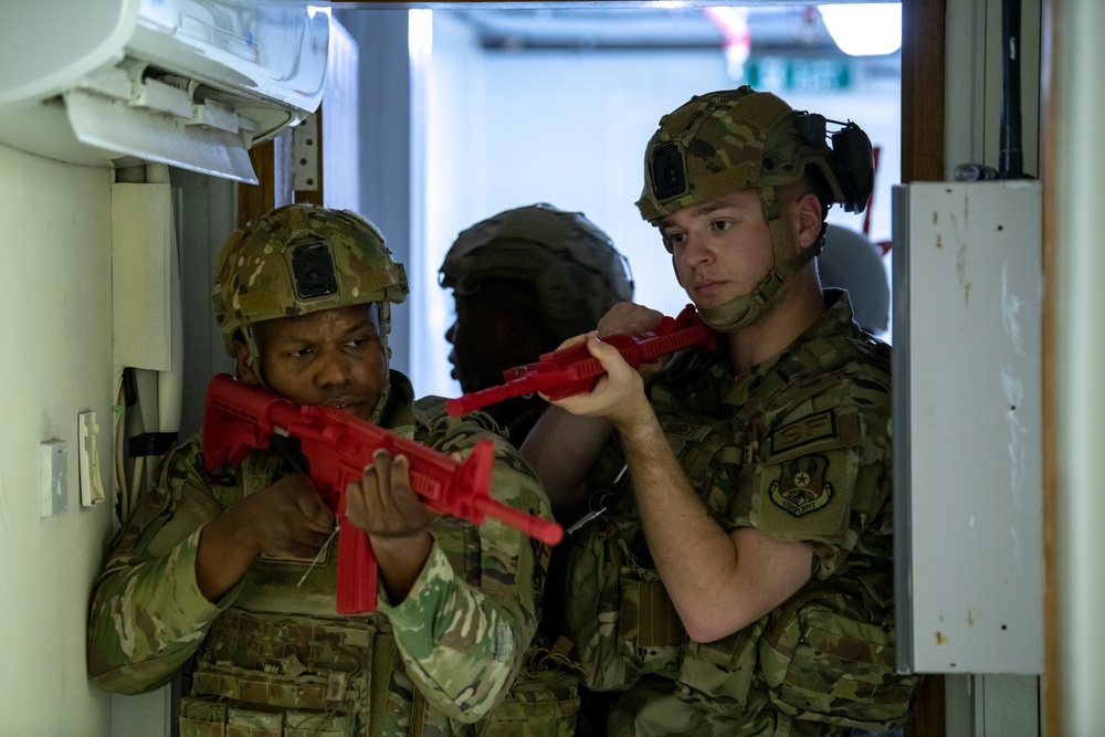 Security Forces Practices Close Quarters Battle