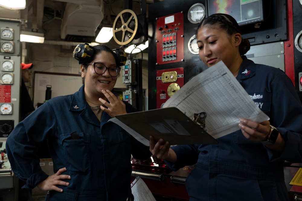 USS Bataan Stands Full Female Engineering Watch Team