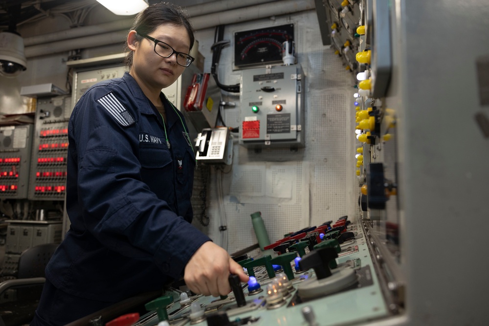 USS Bataan Stands Full Female Engineering Watch Team