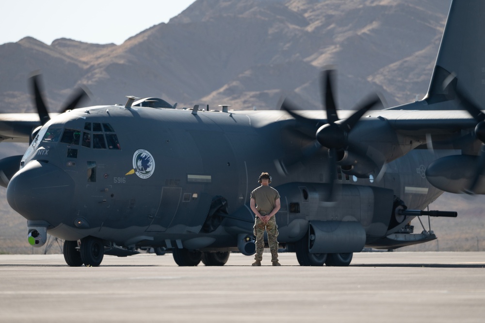 DVIDS - Images - WSINT 24-A taxi and take off [Image 14 of 20]