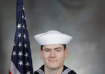 Gunther Earns Military Excellence Award at Recruit Training Command