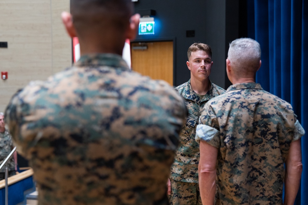 Commandant, Sergeant Major of the Marine Corps visit TF 61/2