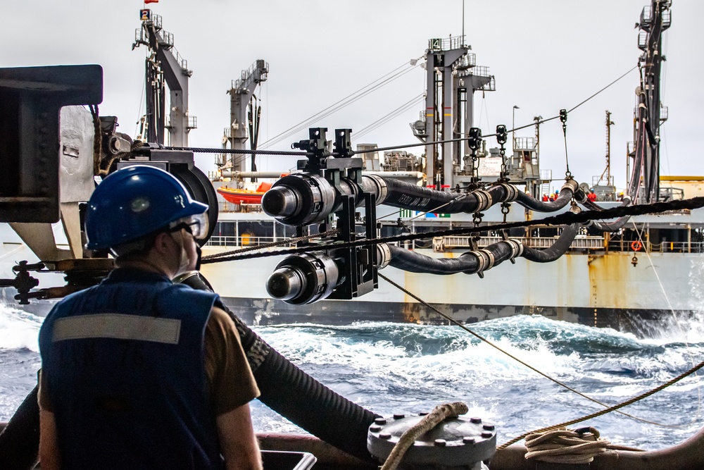 USS Ronald Reagan (CVN 76) conducts a fueling-at-sea with USNS John Ericsson (T-AO 194)