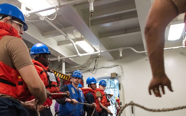 USS Ronald Reagan (CVN 76) conducts a fueling-at-sea with USNS John Ericsson (T-AO 194)