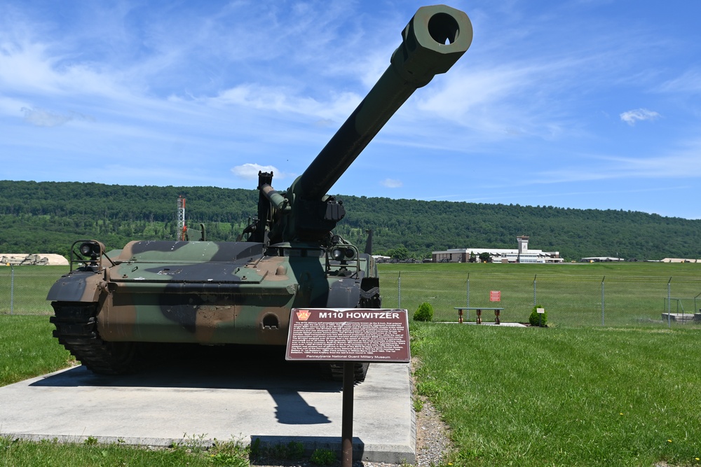 Tank static display