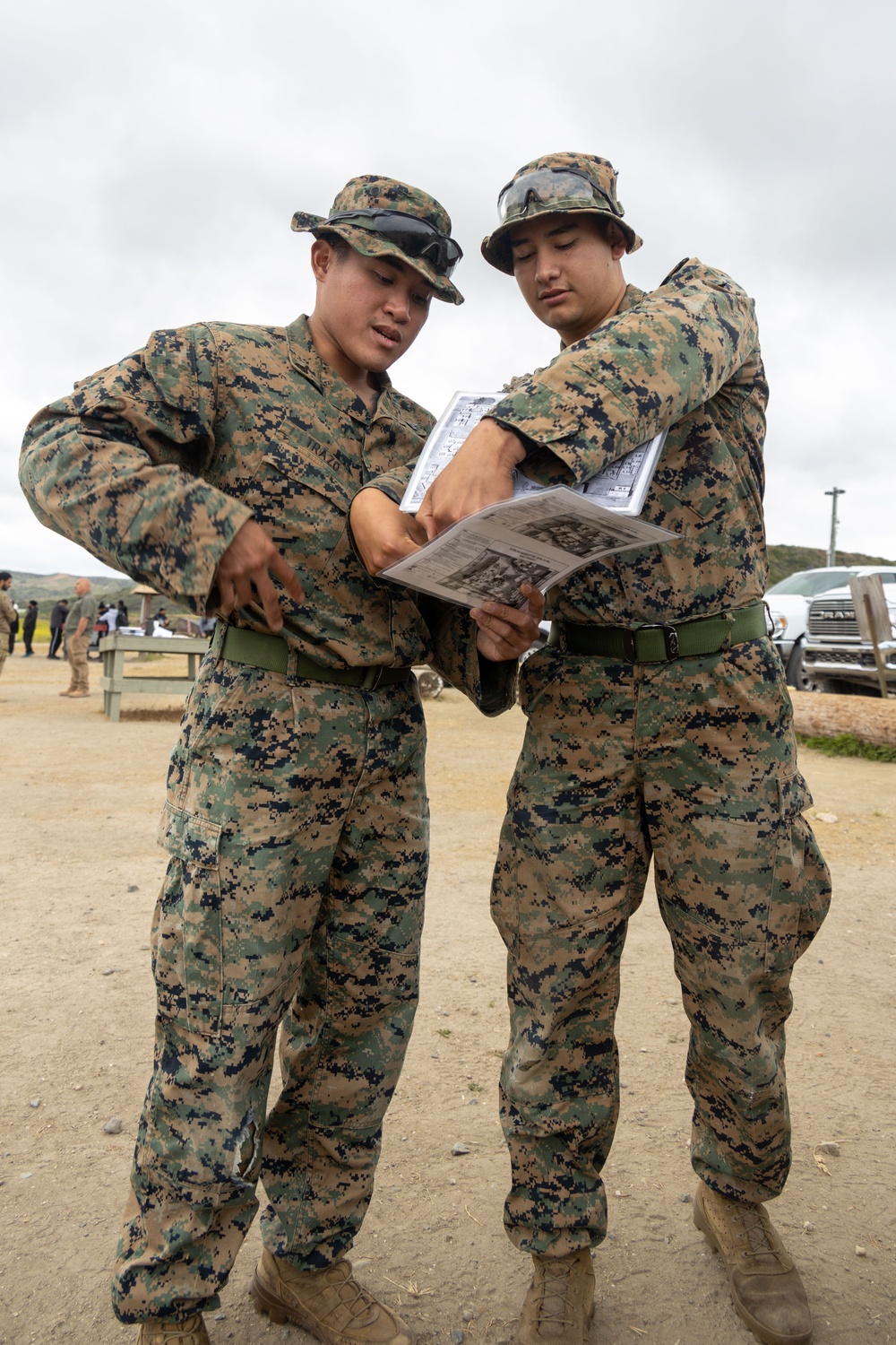 U.S. Marines, Emirati soldiers patrol infantry immersion trainer