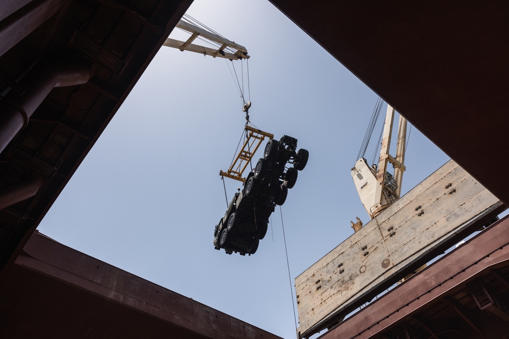 2nd Distribution Support Battalion Conduct Vehicle Onload After Native Fury 24