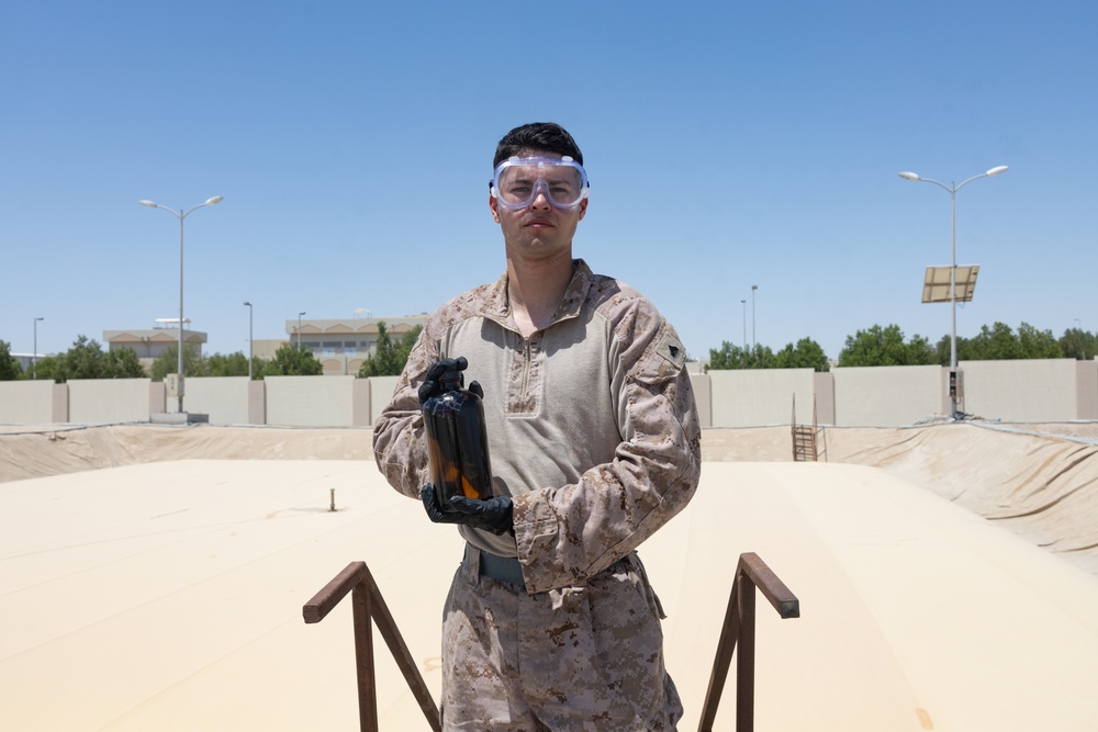 6th ESB Marines Conduct Fuel Lab Tests