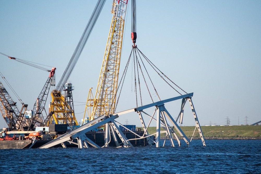 Unified Command prepares to lift remaining sections of Francis Scott Key Bridge wreckage