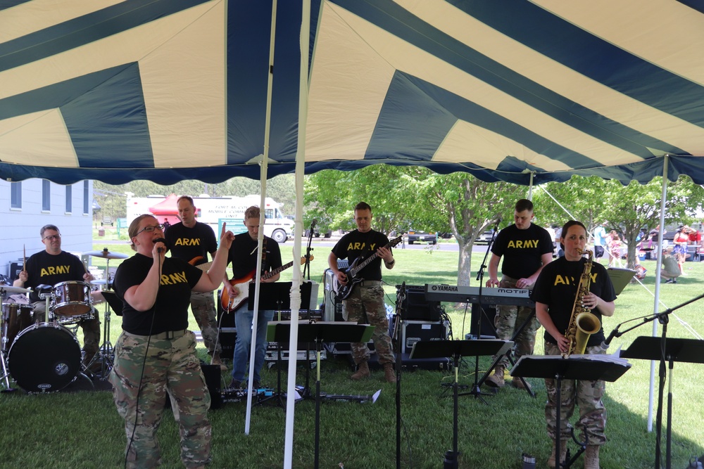 DVIDS - Images - Army Reserve’s 204th Army Band performs during 2024 ...