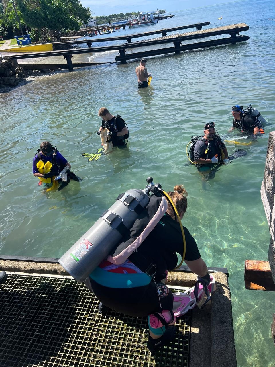 Volunteers conduct Merizo Pier underwater clean up