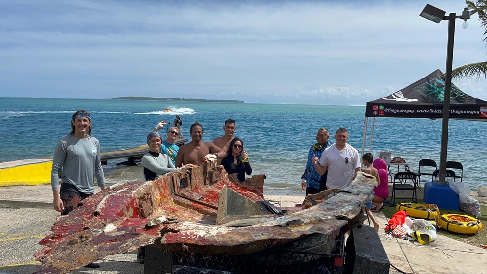 Volunteers conduct Merizo Pier underwater clean up