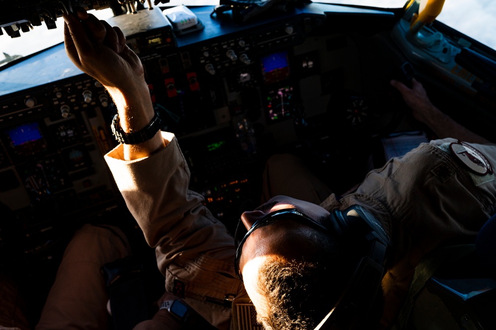 KC-135 refuels A-10s