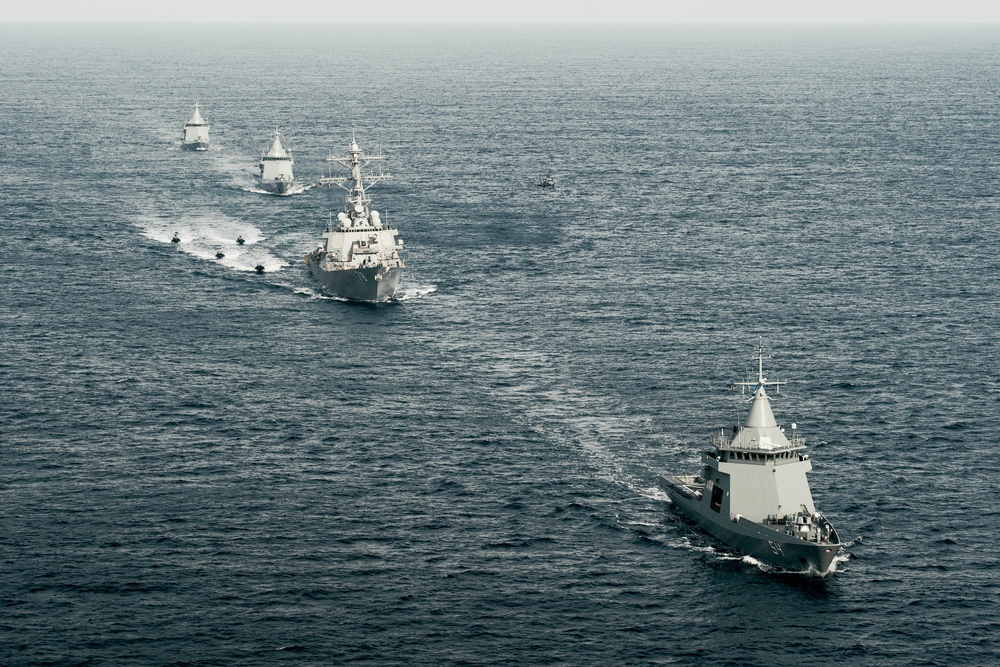 Porter Participates in VBSS drills with Argentine Navy