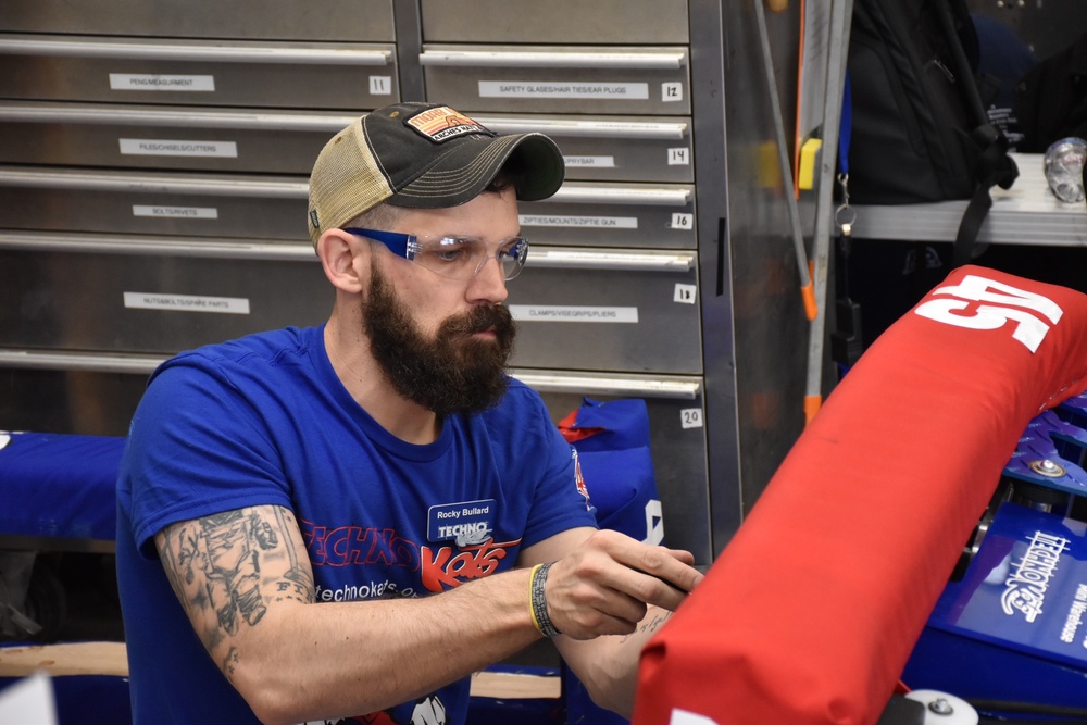 EOD Airman fuels local high school’s robotics team