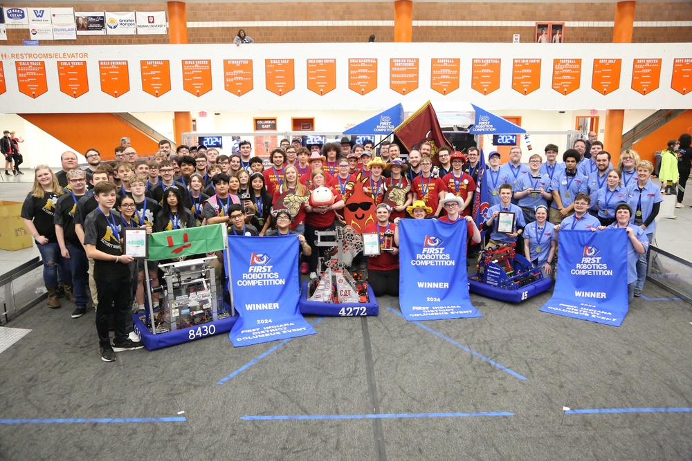 EOD Airman fuels local high school’s robotics team