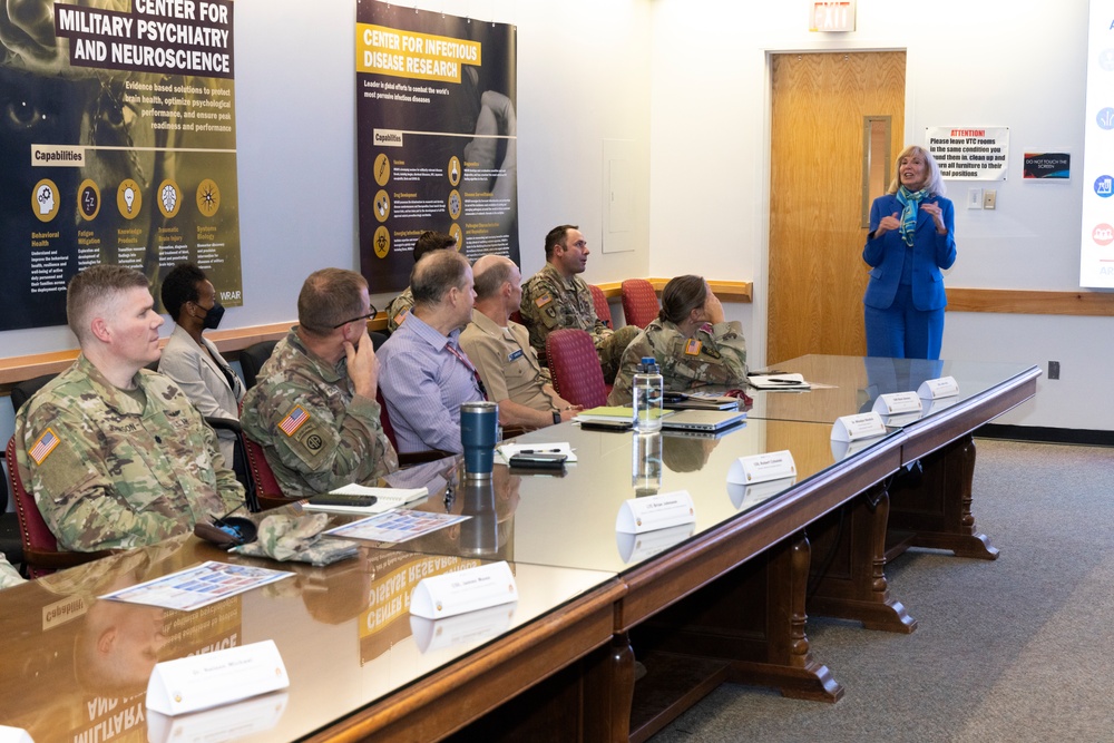 Dr. Deborah Birx Visits WRAIR