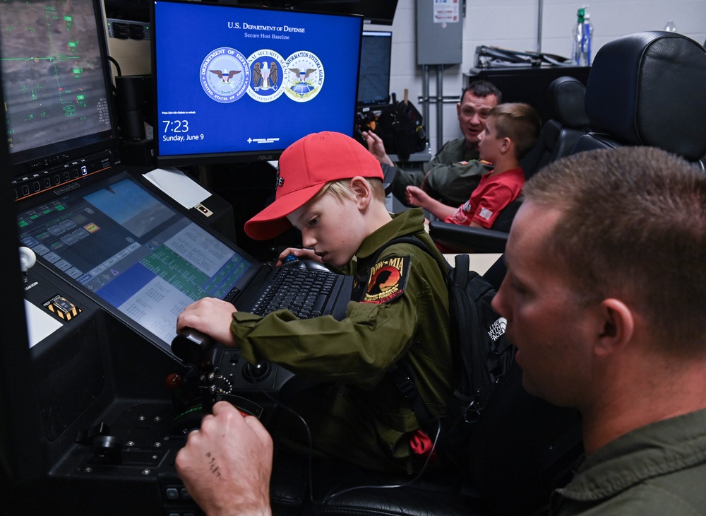 132d Wing hosts Pilot for a Day event