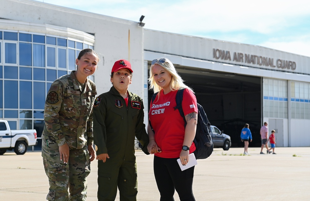 132d Wing hosts Pilot for a Day event