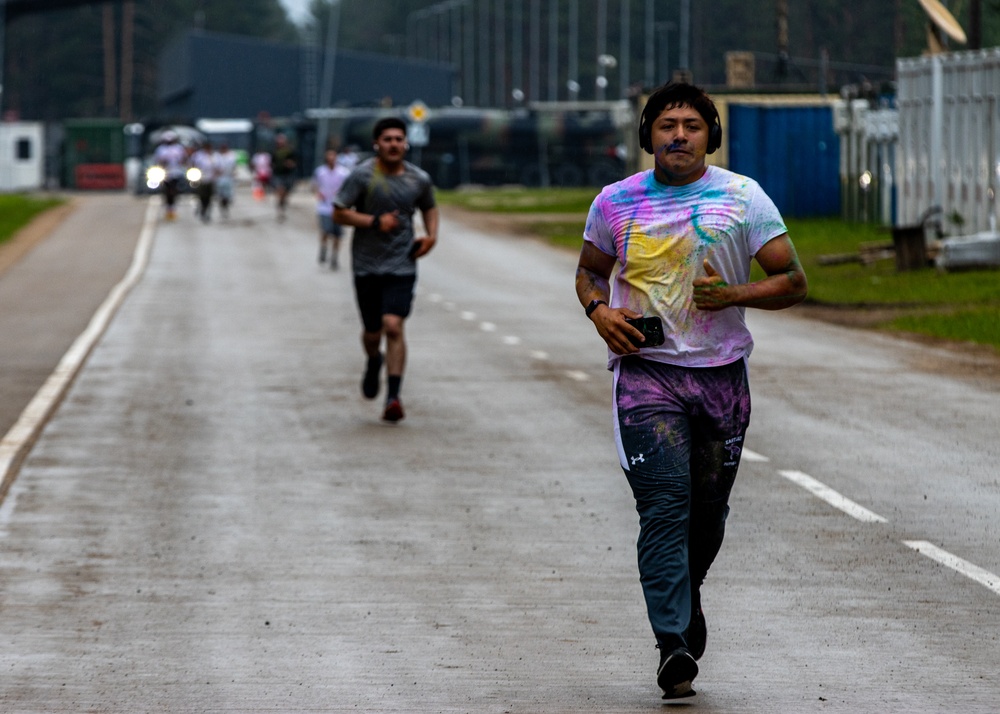 1st Cavalry Division Artillery celebrates Army Birthday with Color Run