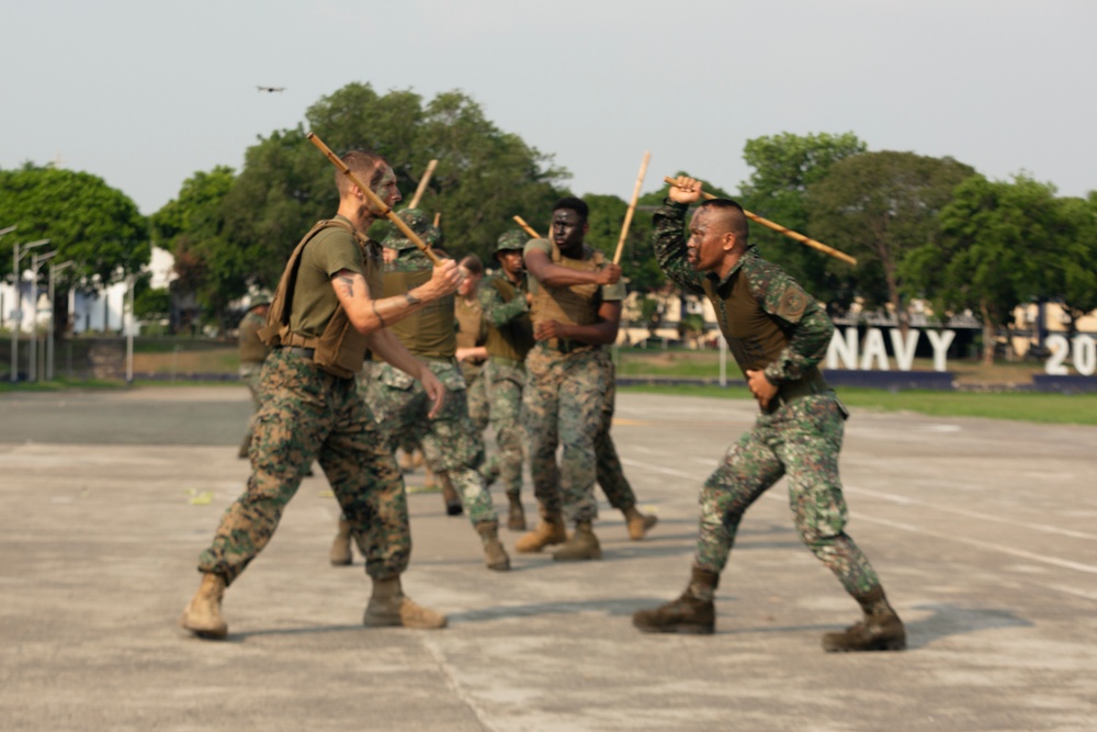 MASA: U.S. and Philippine service members conduct martial arts demonstration