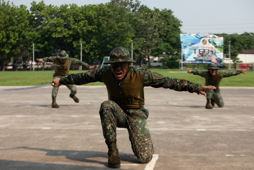 MASA: U.S. and Philippine service members conduct martial arts demonstration