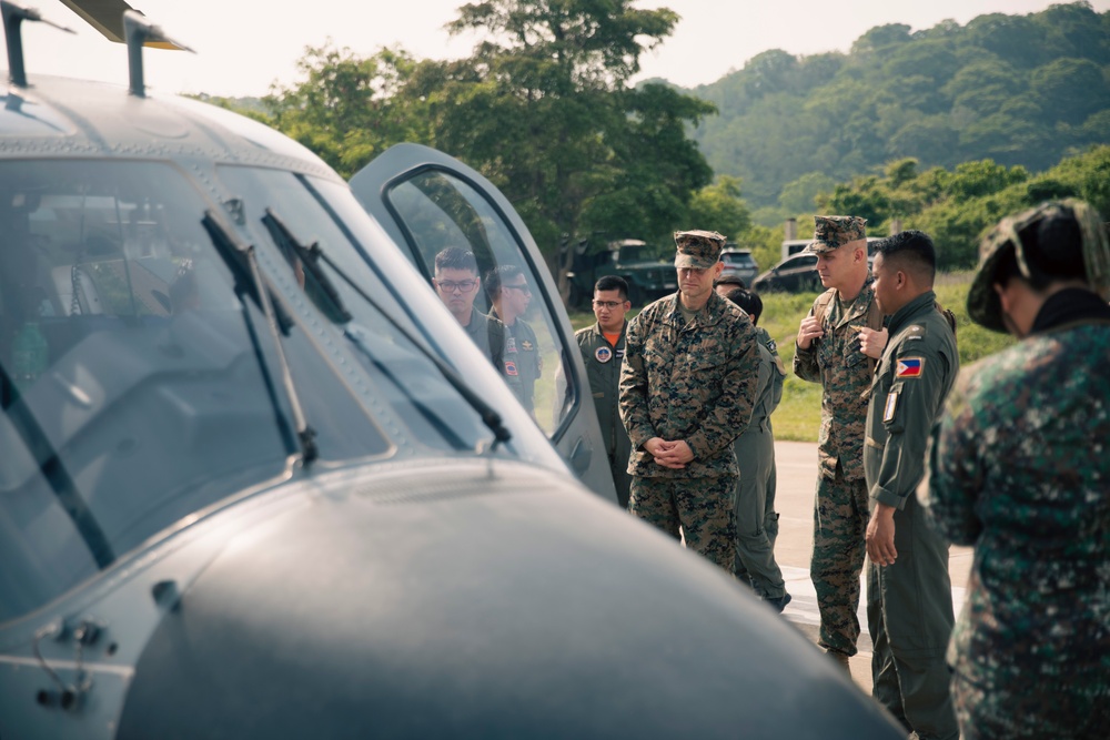 MASA: U.S. Marine leadership observes PMC close air support training