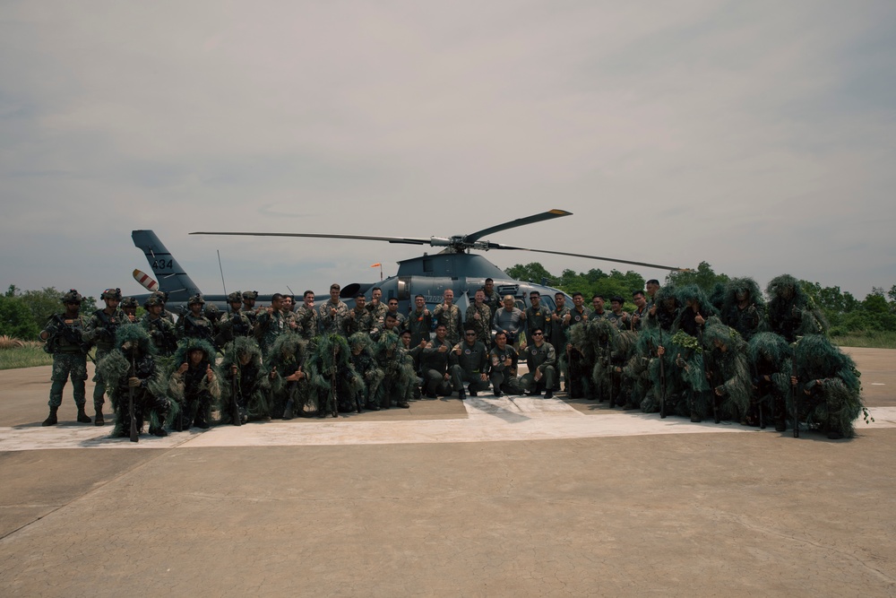 MASA: U.S. Marine leadership observes PMC close air support training