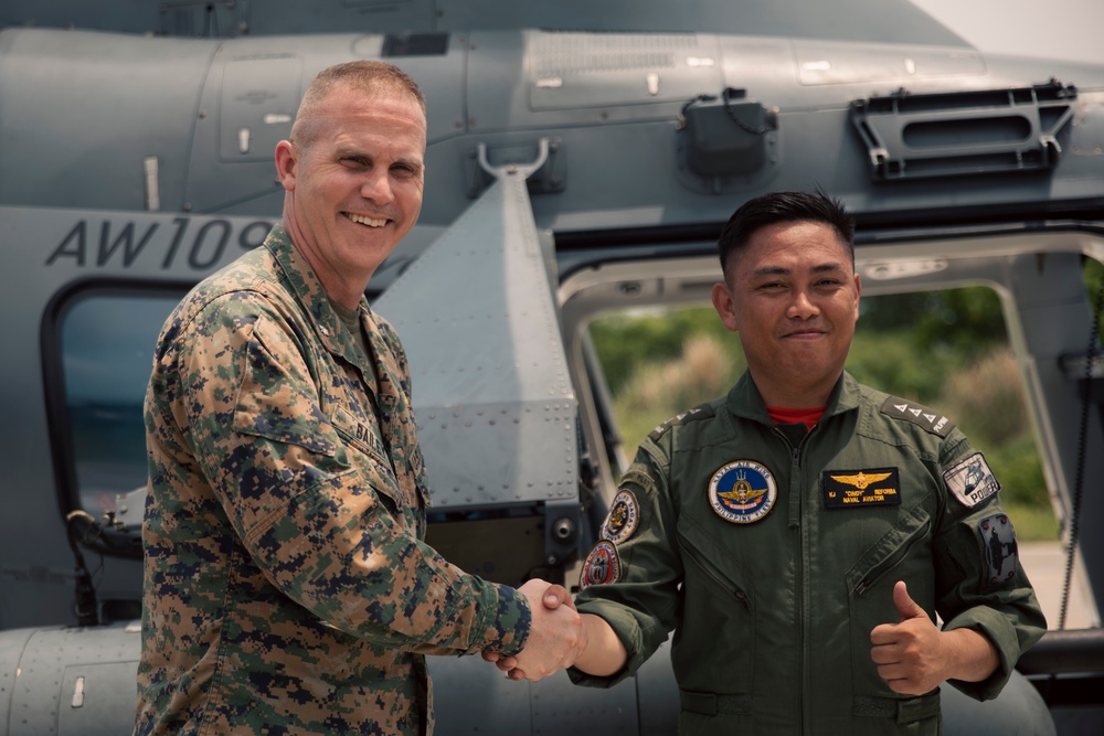 MASA: U.S. Marine leadership observes PMC close air support training