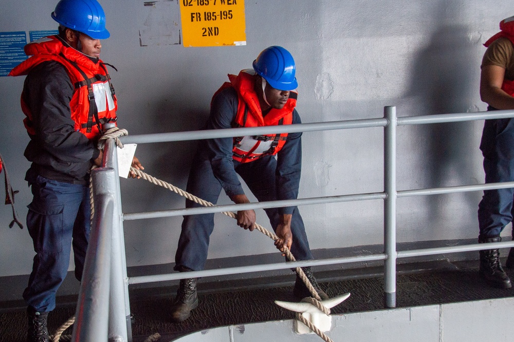 USS Ronald Reagan (CVN 76) Sailors conduct small boat operations