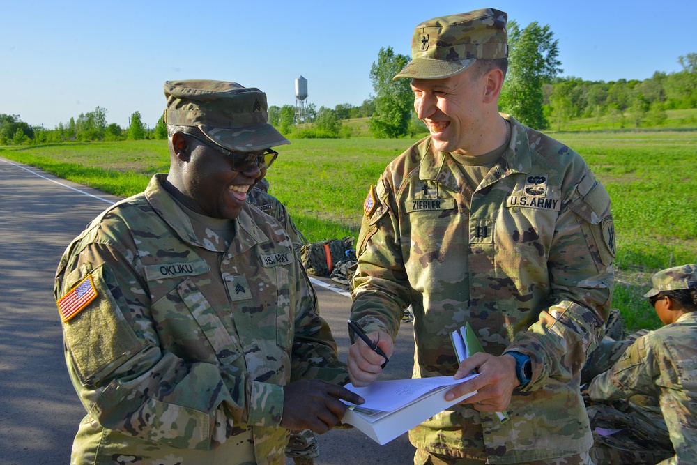 Marching In the Spirit: 407th CA BN Hosts a Norwegian Ruck March