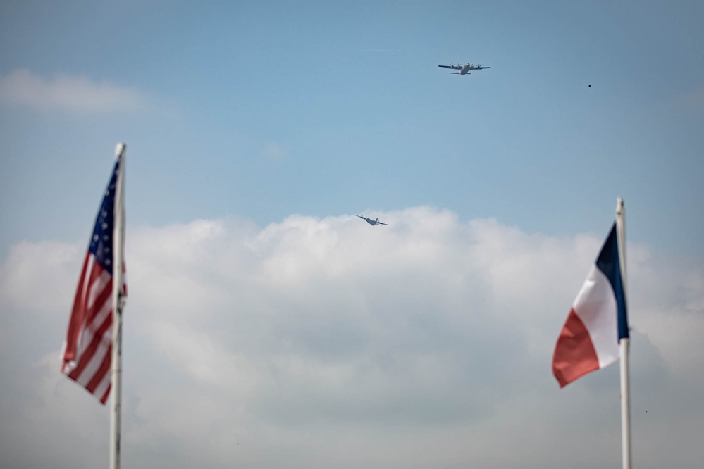 SOCEUR and USASFC honor French resistance during a ceremony at Sainte-Marie-du-Mont