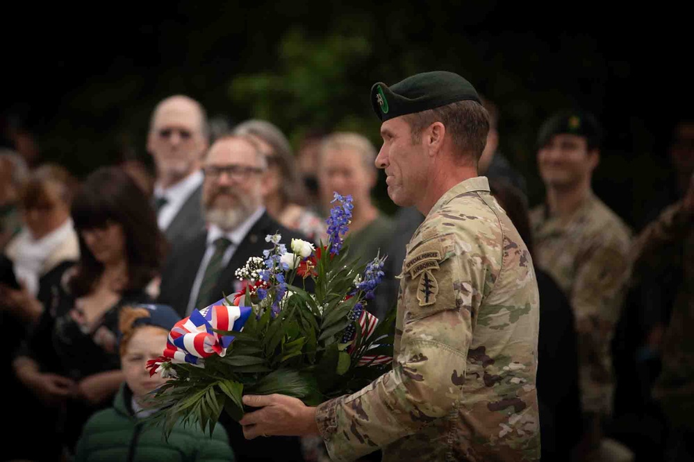 SOCEUR and USASFC honor French resistance during a ceremony at Sainte-Marie-du-Mont