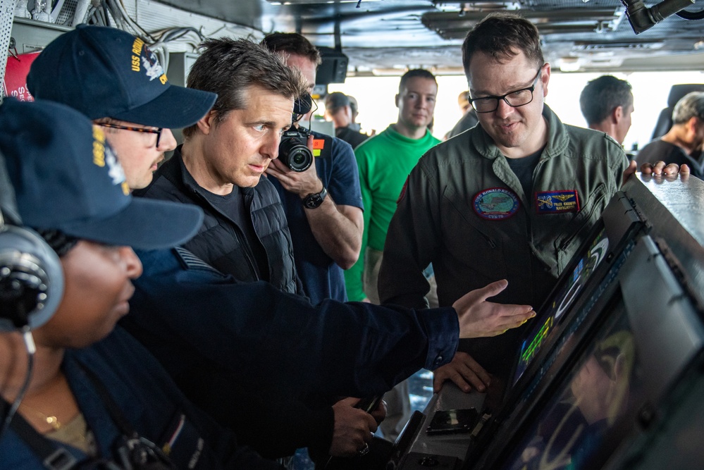 USS Ronald Reagan (CVN 76) hosts ship tour for Dr. Mike Gervais and the Finding Mastery team