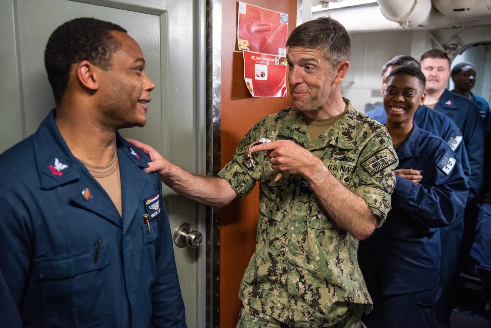 USS Ronald Reagan (CVN 76) hosts ship tour for Dr. Mike Gervais and the Finding Mastery team