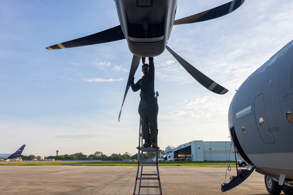 U.S. Marines with VMA-231 arrive at Key West