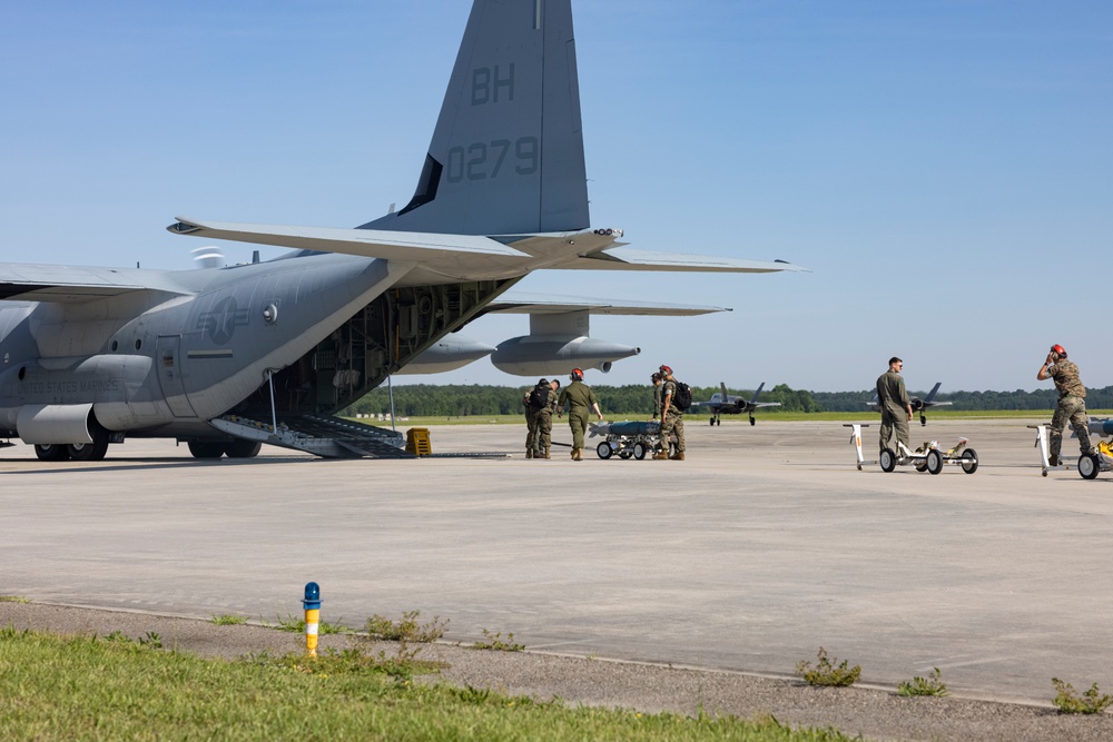 U.S. Marines with VMA-231 arrive at Key West