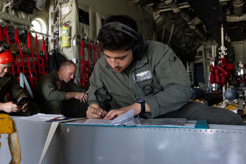 U.S. Marines with VMA-231 arrive at Key West